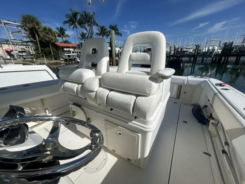 Helm Seating