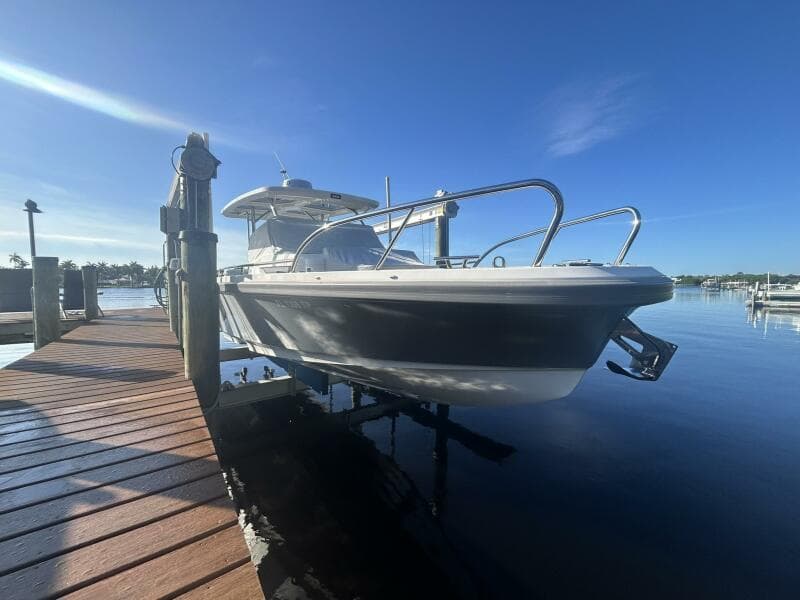 Bow Starboard Profile