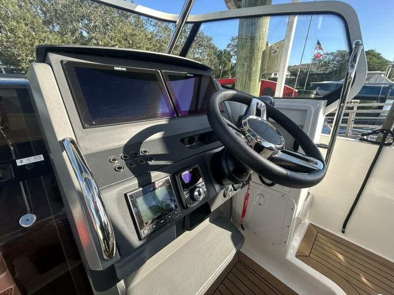 Helm Station
