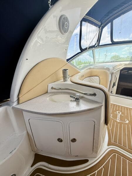2004 Sea Ray 320 Sundancer