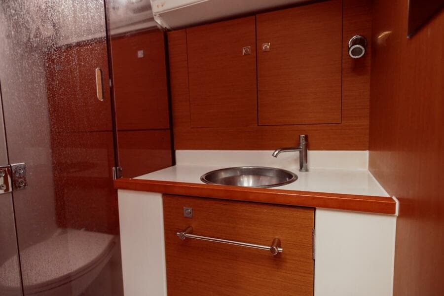 2019 Jeanneau 389 Sun Odyssey