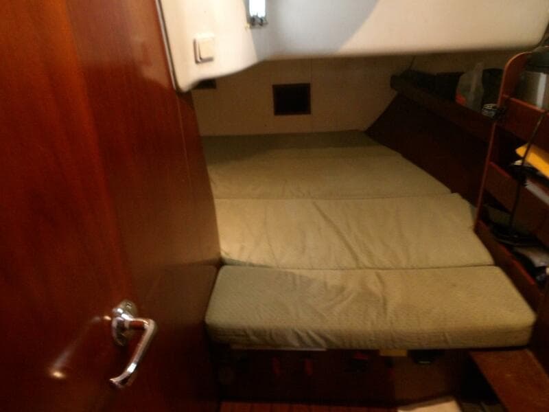 2004 Beneteau 423