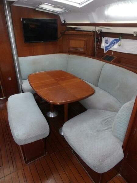 2004 Beneteau 423