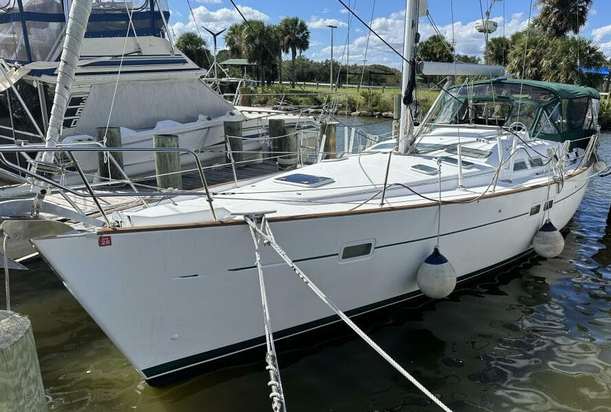 2004 Beneteau 423