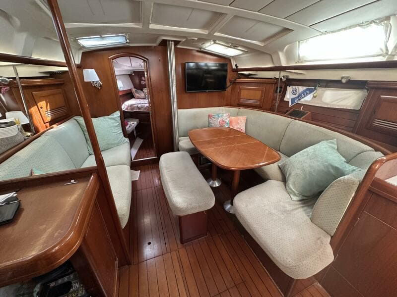 2004 Beneteau 423