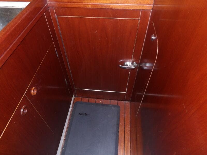 2004 Beneteau 423
