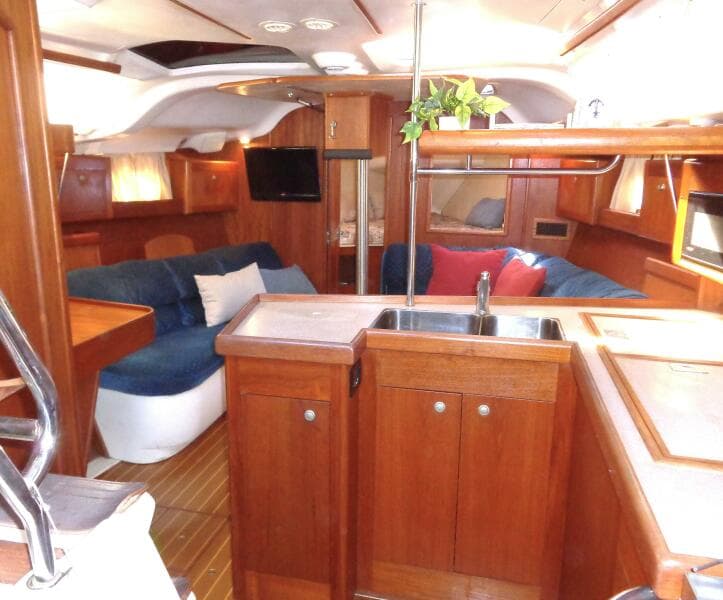 2001 Hunter 380