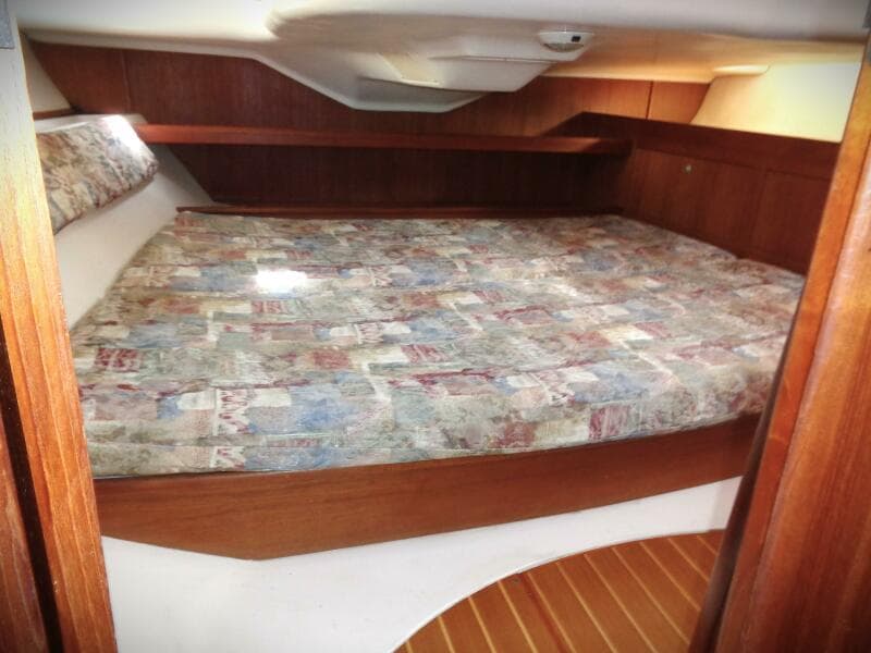 2001 Hunter 380