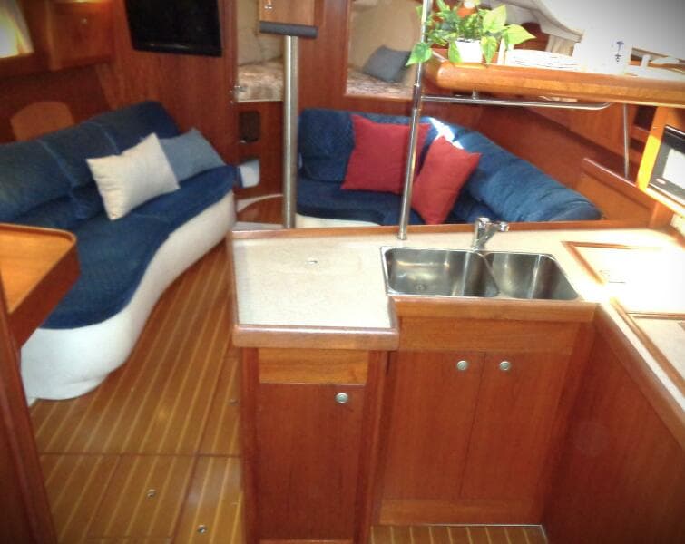 2001 Hunter 380