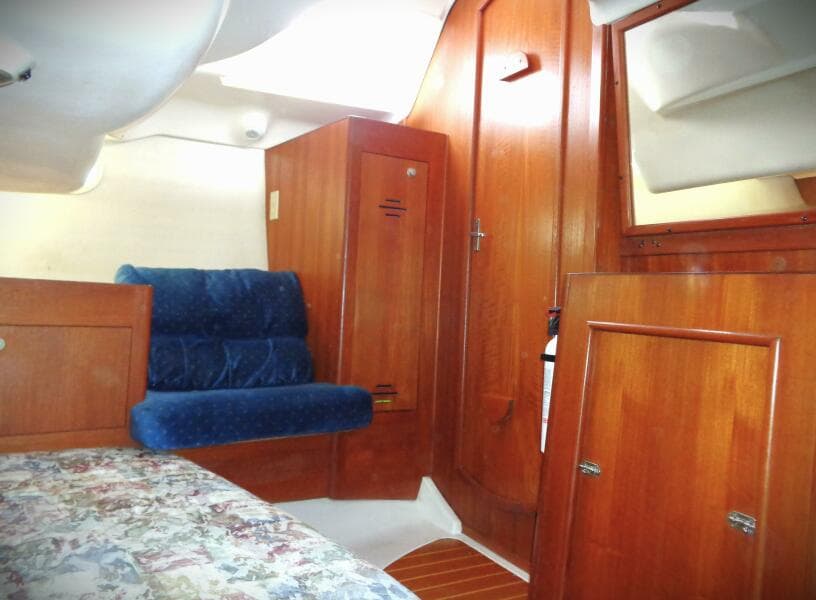 2001 Hunter 380