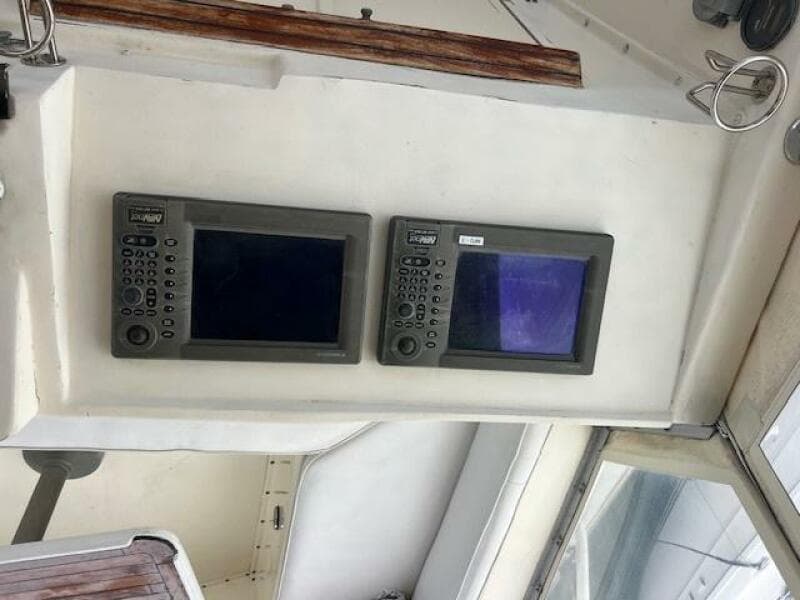 1986 Hatteras SF 52