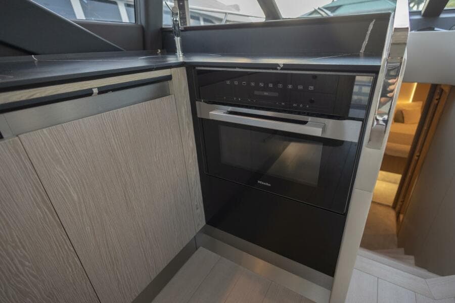 2023 Azimut S6 Sport-Fly