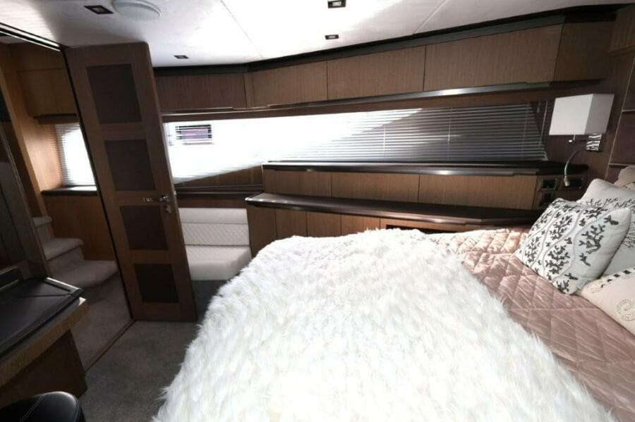 2019 Galeon 650 Sky