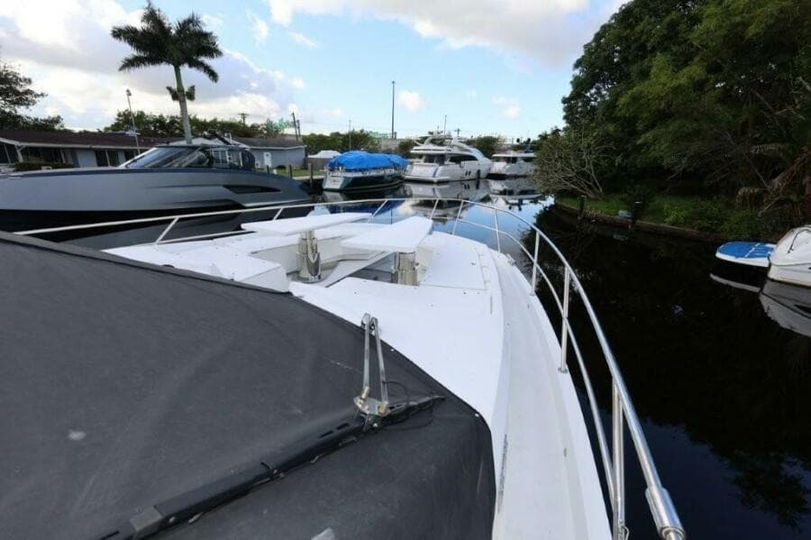2019 Galeon 650 Sky