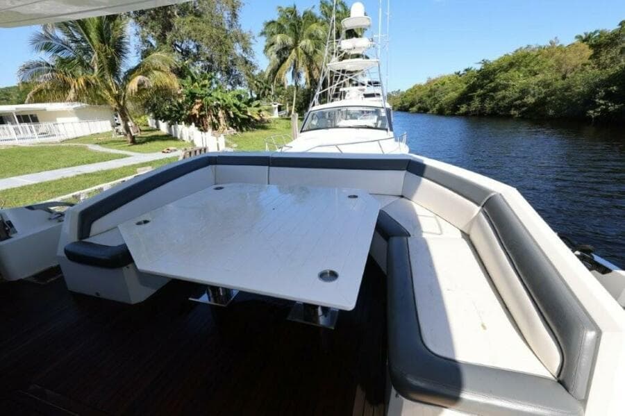 2019 Galeon 650 Sky