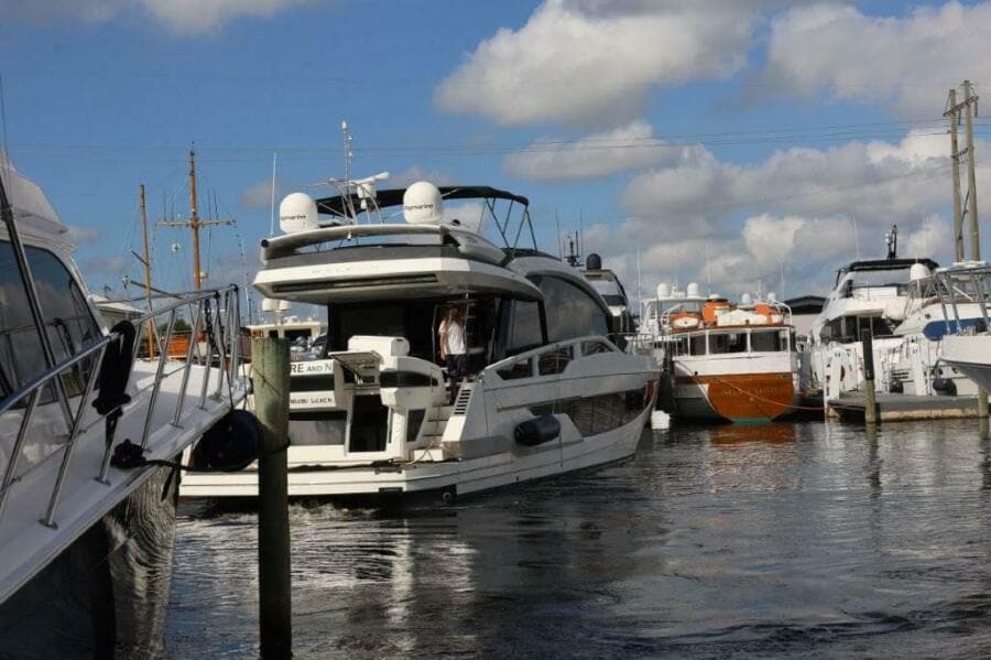 2019 Galeon 650 Sky