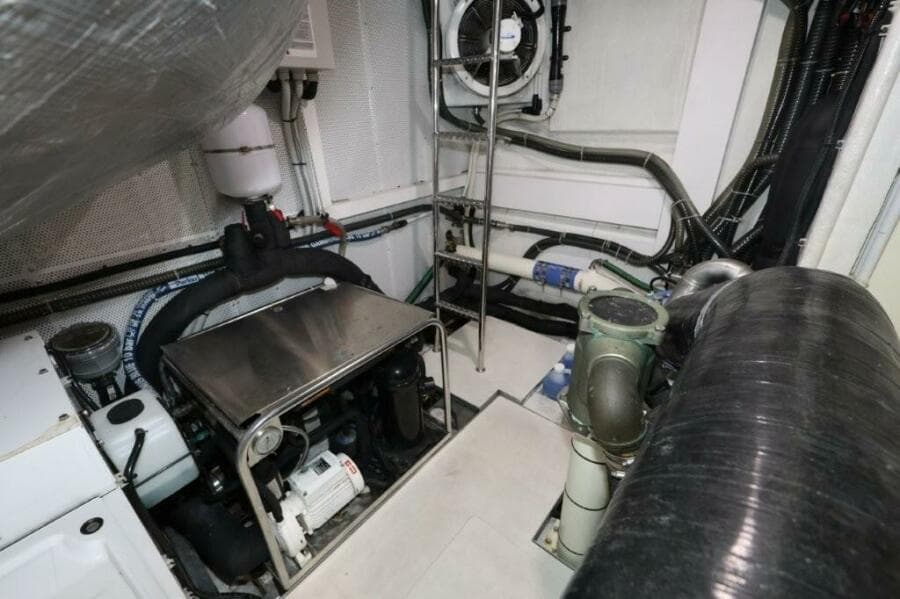 2019 Galeon 650 Sky