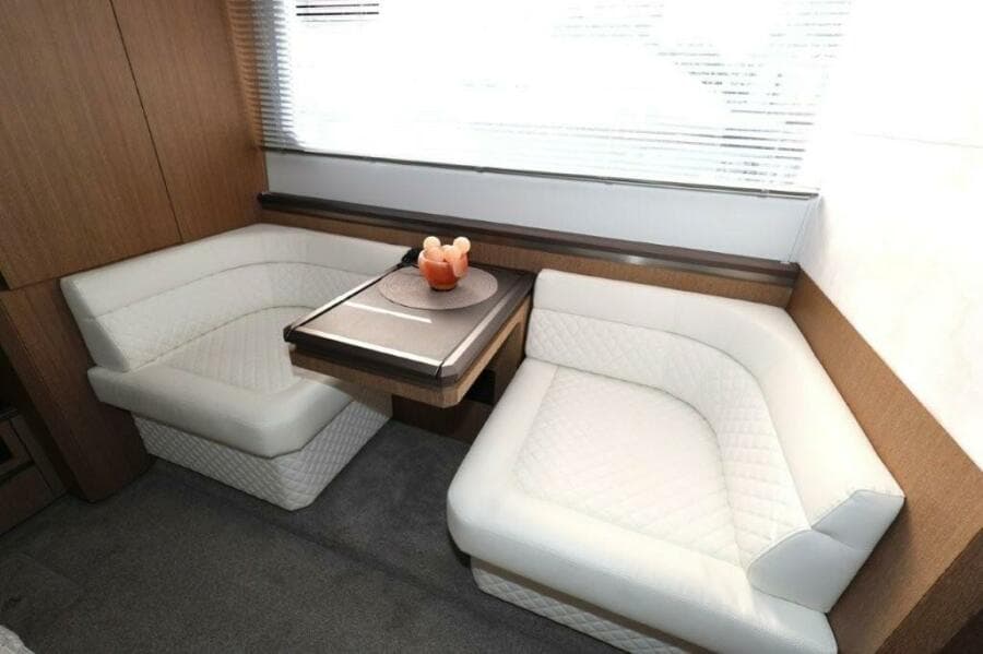 2019 Galeon 650 Sky