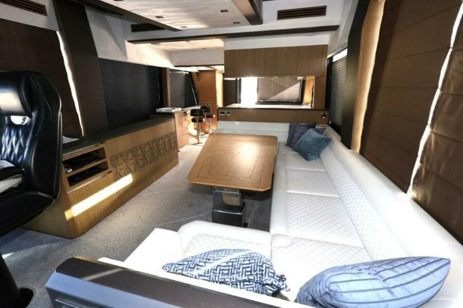 2019 Galeon 650 Sky