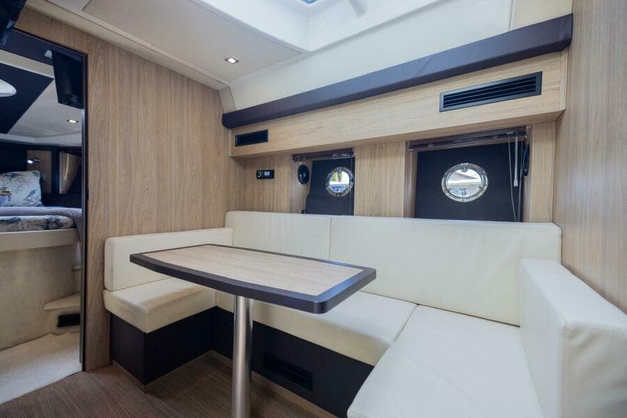 2014 Cranchi M 44 HT