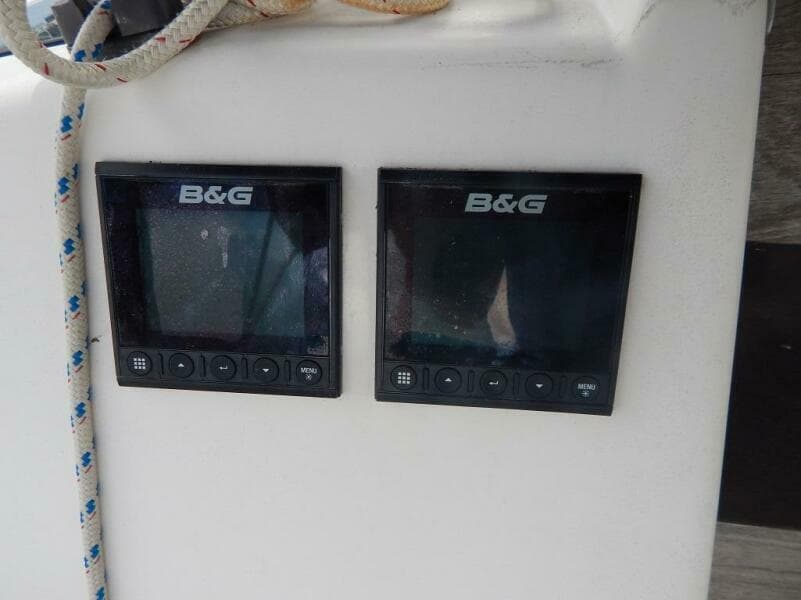 1992 Hunter 33.5