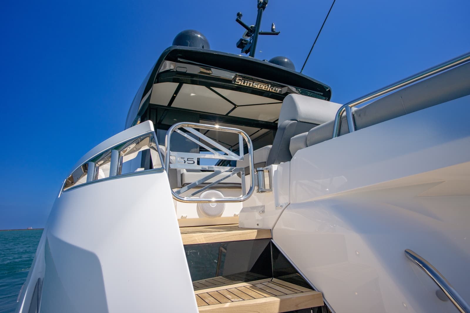 2025 Sunseeker 55 Predator