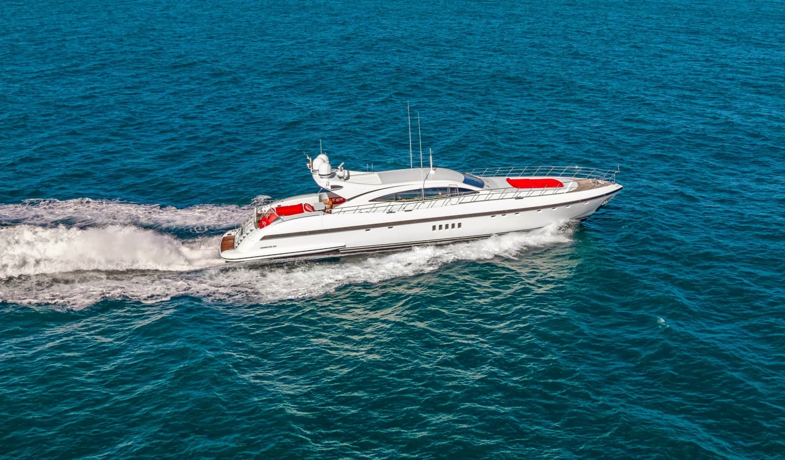 2008 Overmarine Mangusta 108