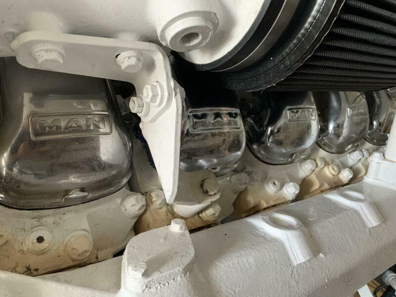 2000 Viking 50 Convertible Sportfish