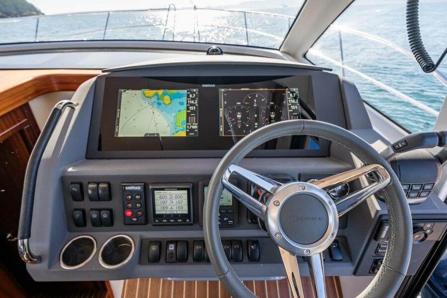 2023 Nimbus 405 Flybridge