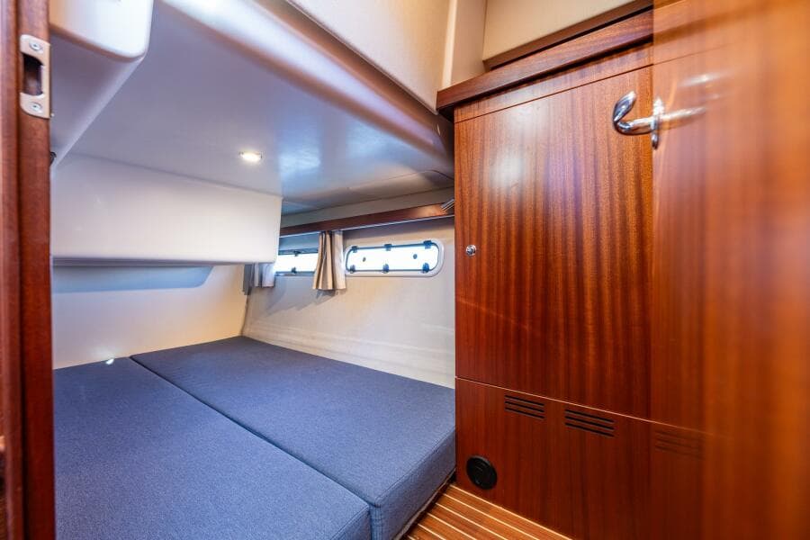 2023 Nimbus 405 Flybridge