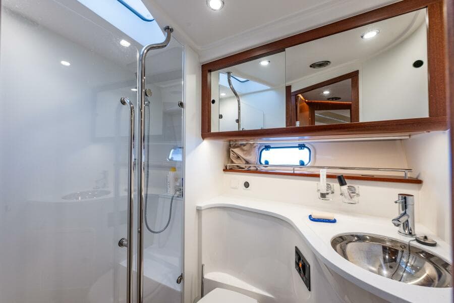 2023 Nimbus 405 Flybridge