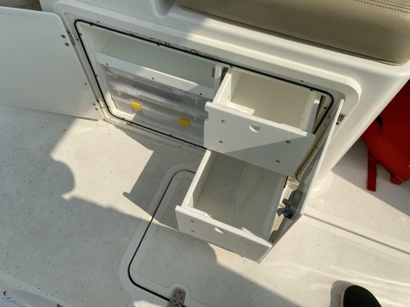 2021 Pursuit 266 Dual Console
