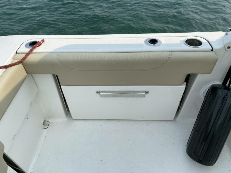 2021 Pursuit 266 Dual Console
