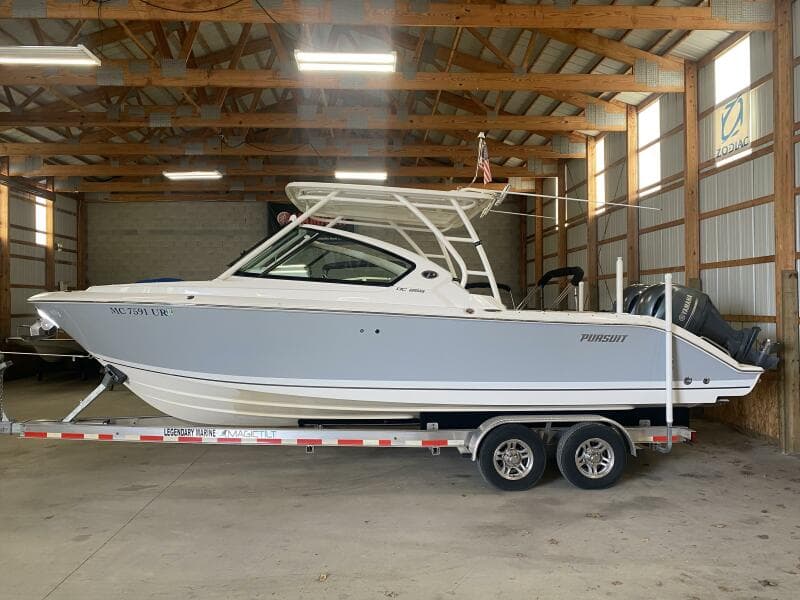 2021 Pursuit 266 Dual Console