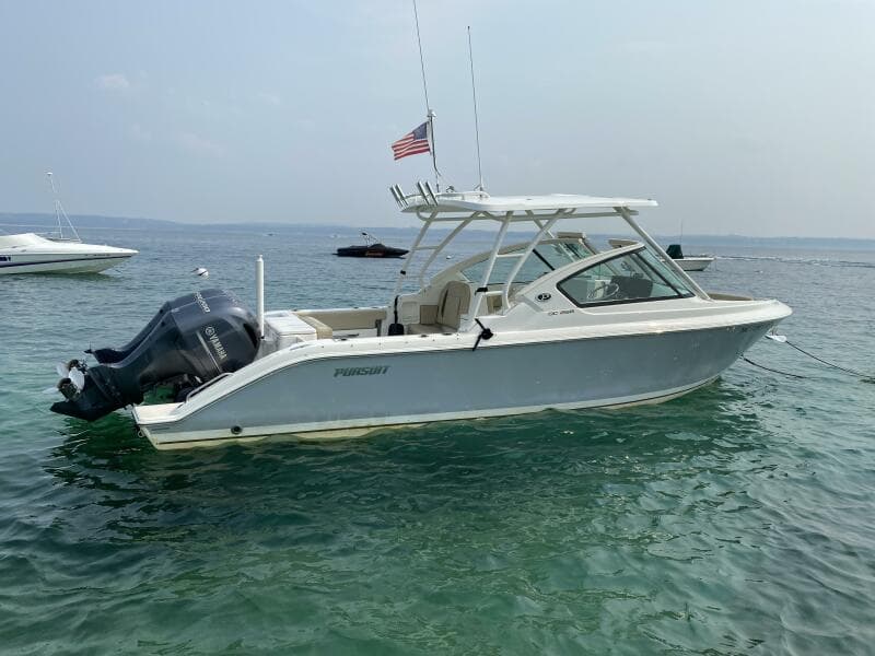 2021 Pursuit 266 Dual Console