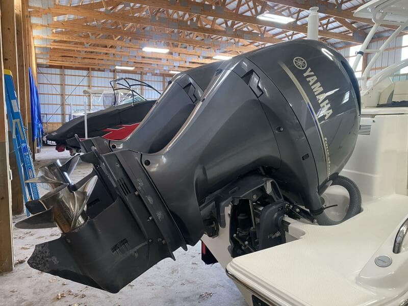 2021 Pursuit 266 Dual Console