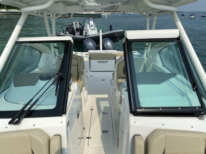2021 Pursuit 266 Dual Console