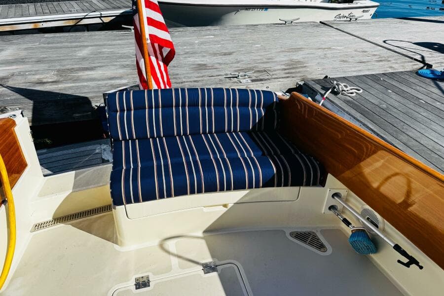 2012 Hinckley Picnic Boat MKIII