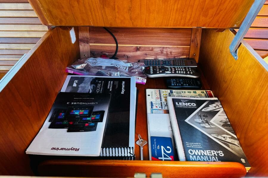 2012 Hinckley Picnic Boat MKIII