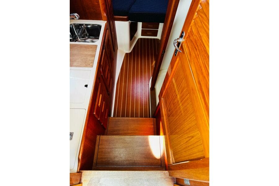 2012 Hinckley Picnic Boat MKIII