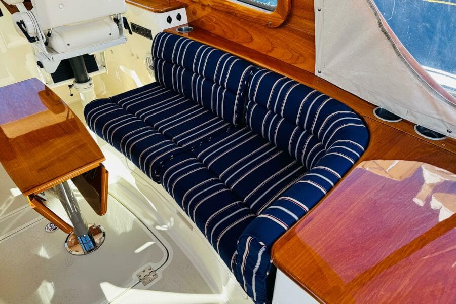 2012 Hinckley Picnic Boat MKIII