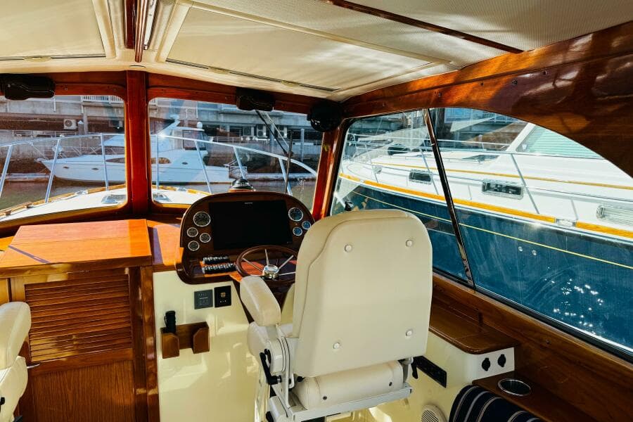 2012 Hinckley Picnic Boat MKIII