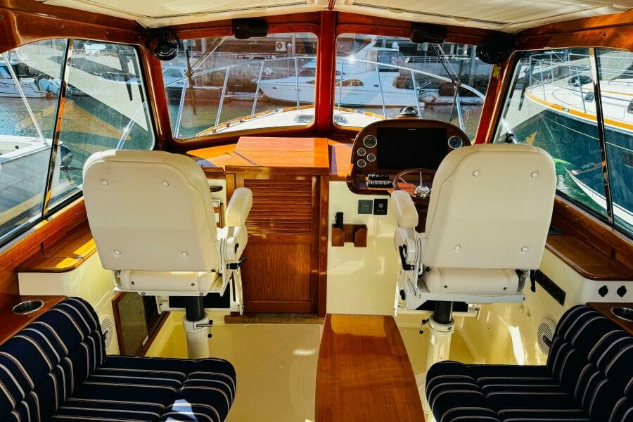 2012 Hinckley Picnic Boat MKIII