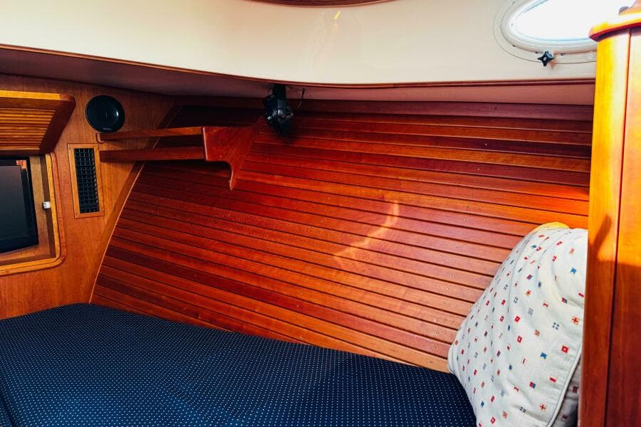 2012 Hinckley Picnic Boat MKIII