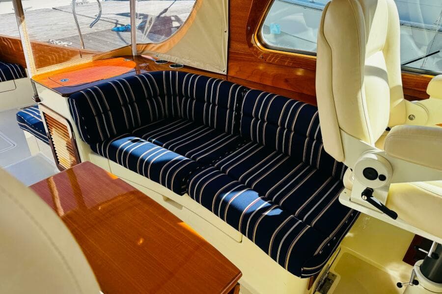 2012 Hinckley Picnic Boat MKIII