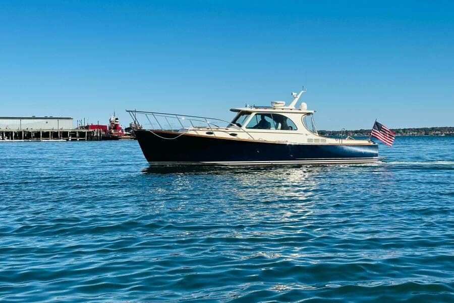 2012 Hinckley Picnic Boat MKIII