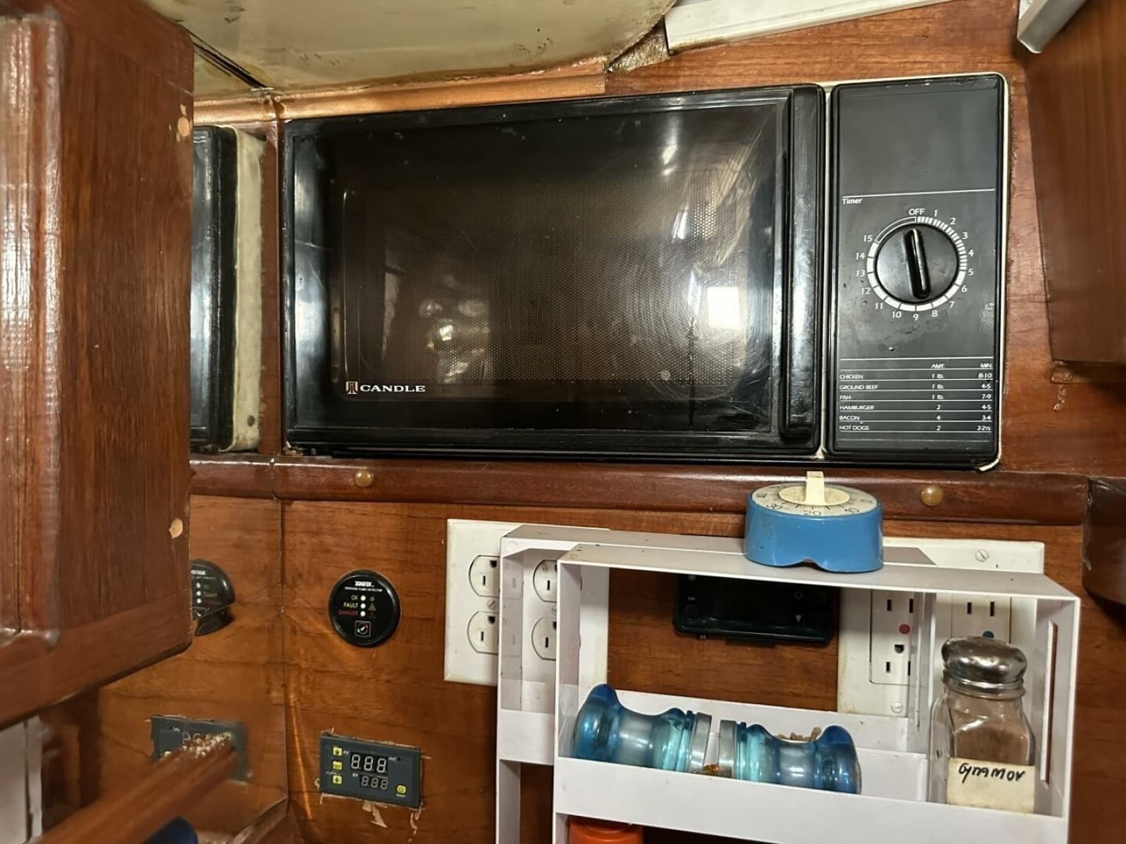 1979 Hughes 3910