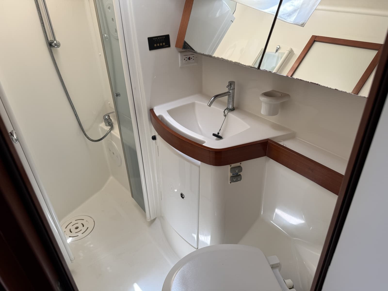 Beneteau 43