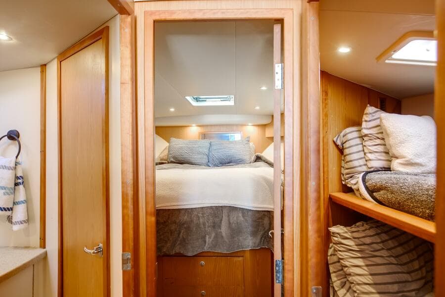 2007 Luhrs 36 Convertible