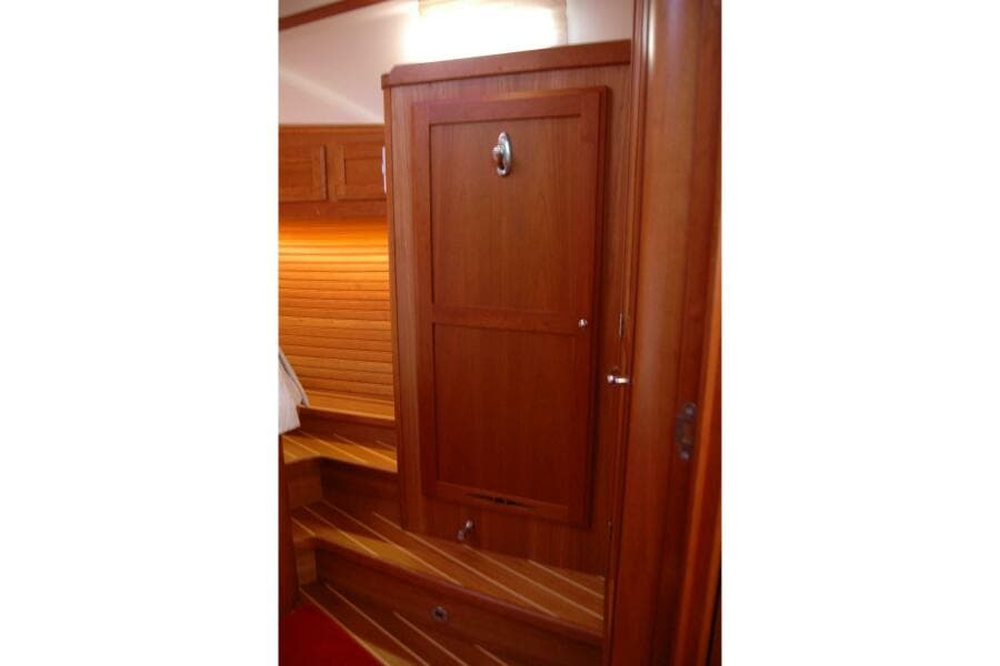 2019 Sabre 38 Salon Express